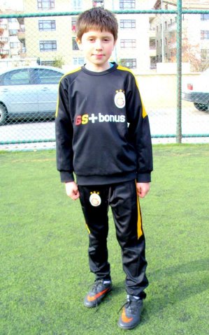 Lowen Geboren in 2003-2004-12